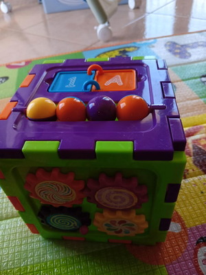 Activity cube like new for small children