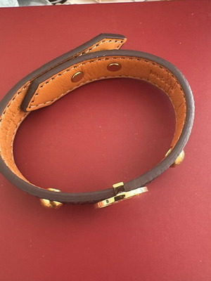 Leather bracelet like new
