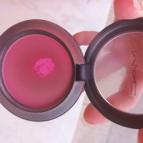 Mac blush, shade Fashion Frenzy, discontinued