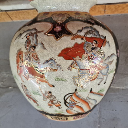 Vintage Satsuma Vase Hand-Painted with Enamel and Gold Like New