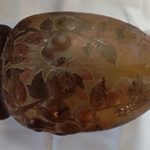 Cameo glass vase with fruit and flower design, like new