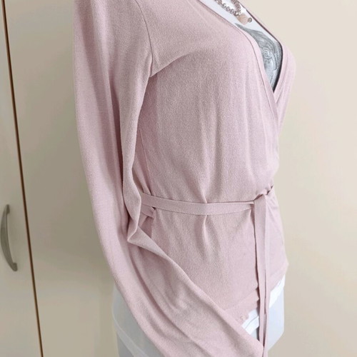 Handmade pink Murano necklace with 925 silver - the cardigan is a gift