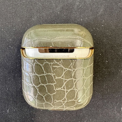 Ideal of Sweden Atelier AirPods Case Khaki Croco used for AirPods 1/2 Gen