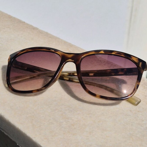 Tortoise sunglasses used, brown