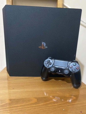 Sony PlayStation 4 Pro 500GB like new