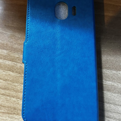 Samsung J4 case new with magnetic closure