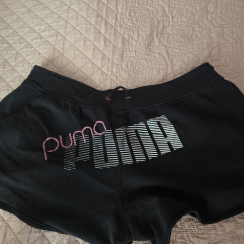 Γυναικεία σορτσάκια Puma μεταχειρισμένα, μέγεθος L