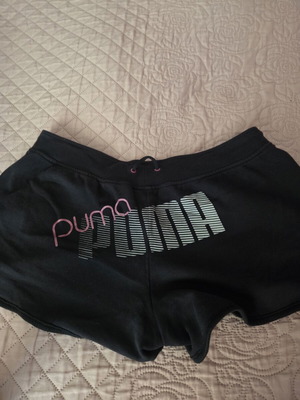 Γυναικεία σορτσάκια Puma μεταχειρισμένα, μέγεθος L
