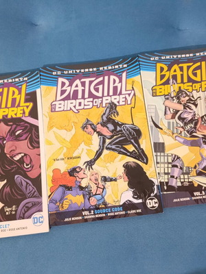 Dc Batgirl comics set of 3 like new, English
