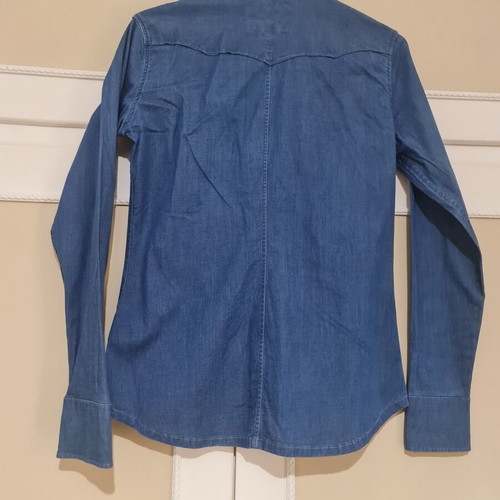 Wrangler blue cotton women's slim fit shirt like new, size XS