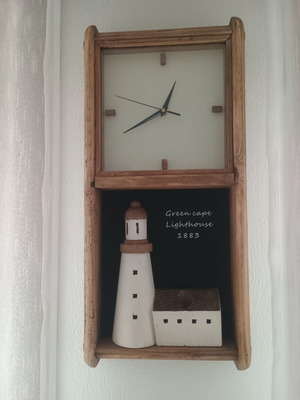 Wall clock made of solid wood, new, digital display