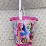 Barbie bucket like new