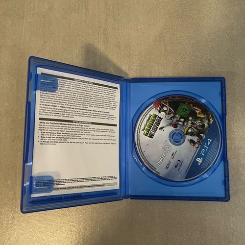 Garden Warfare Plants vs Zombies game like new for Sony