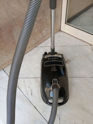 Miele Complete C3 Ecoline μεταχειρισμένη, άψογη 550 watt