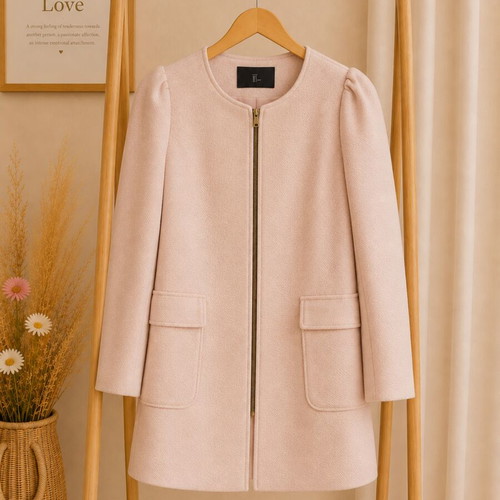 H&M pink thin coat used with pockets and zipper