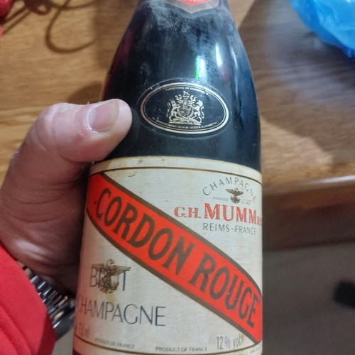 Шампанско Mumm Gordon Rouge ново без кутия