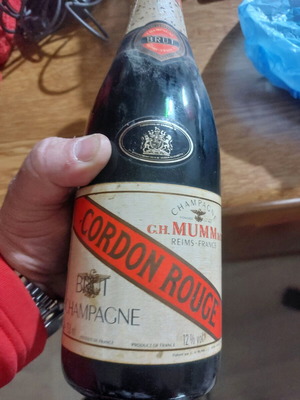 Шампанско Mumm Gordon Rouge ново без кутия