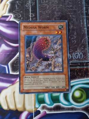 Κάρτα Yu-Gi-Oh! Medusa Worm σαν καινούργια