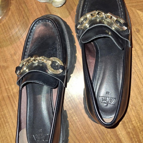 ZARA shoes like new, black size 38 with thick sole and gold chain