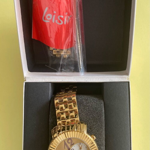 Loisir watch like new, gold with bracelet