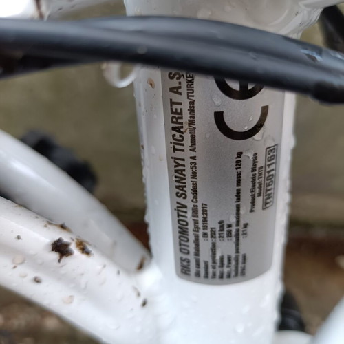 Folding electric city bike like new with disc brakes and front suspension