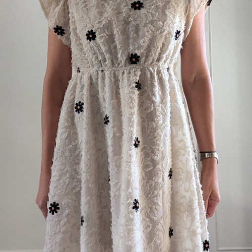 Dress L 40/42 like new, white with patterns