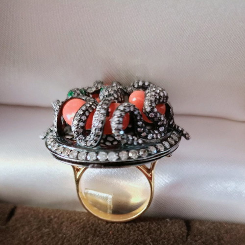 Galerie Tsangarakis 18K gold ring with snakes, diamonds, emeralds & corals