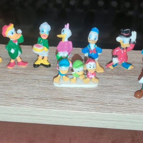 Φιγούρες Disney σαν καινούργιο, σετ 18 τεμαχίων με δώρο 1 διπλή