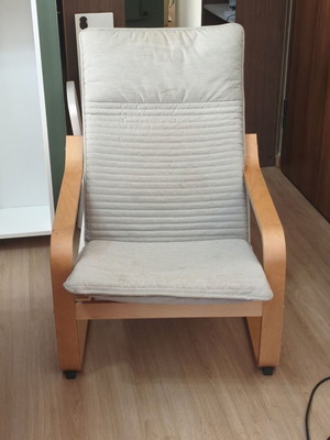 Armchair chair ideal for breastfeeding