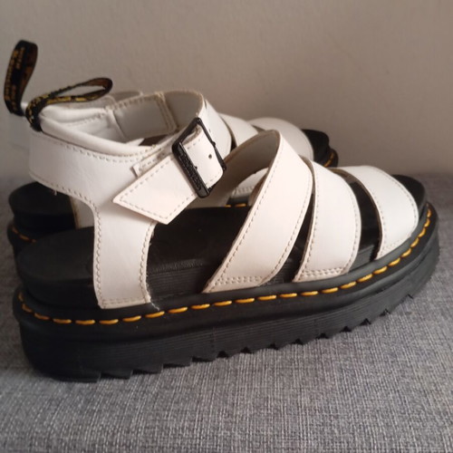 Dr. Martens Blaire sandals like new, size 37, black and white