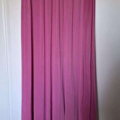 Lynne skirt like new, pink, elastic waist, pockets, jersey fabric