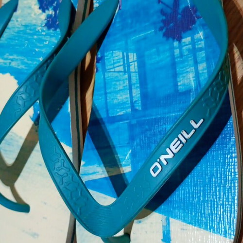 O'Neill flip flops like new, size 47-48, multicolor