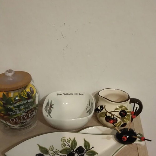 Olives serving set 5 pieces like new without wear