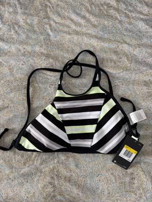 Nike swimtop καινούργιο, μέγεθος M