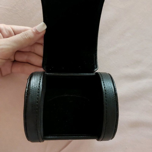 Oxette watch case (barrel) like new, leather
