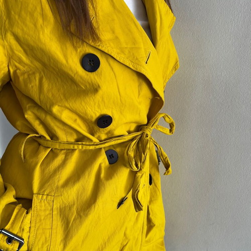 Kenneth Cole trench coat used, yellow, size M