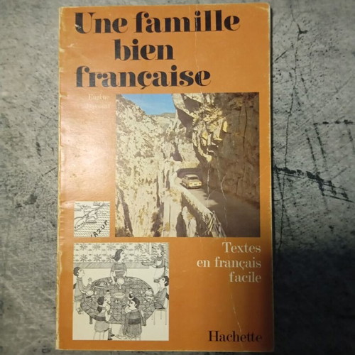 Une famille bien française book, French language