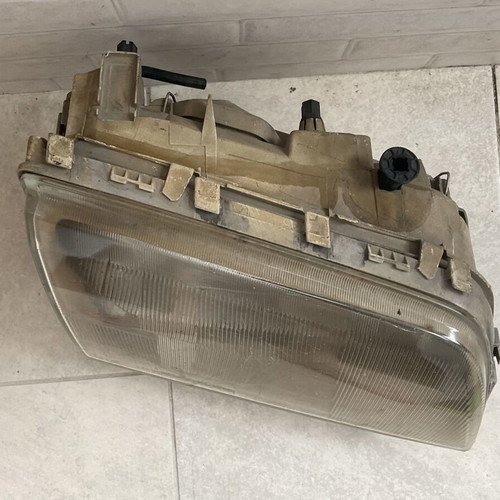 Mercedes C-class W202 right headlight original used, Bosch