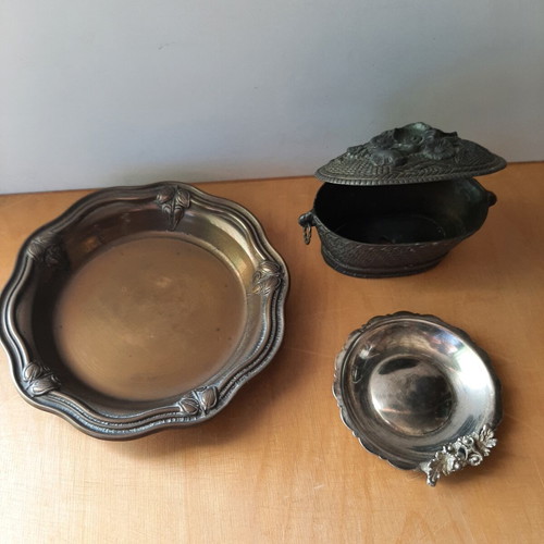 Vintage jewelry boxes set used with carved details