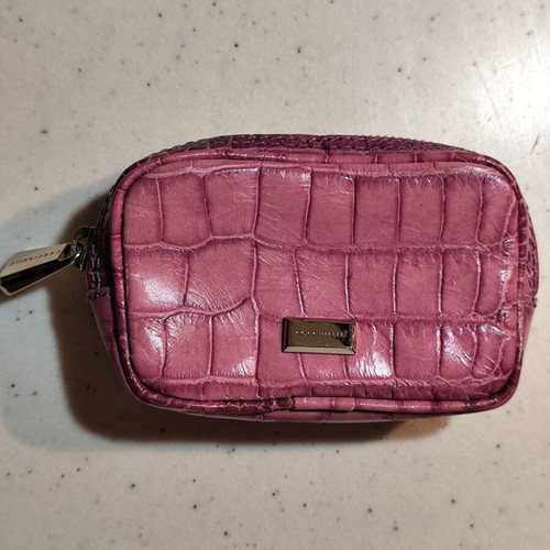 Coccinelle leather wallet like new, pink-purple