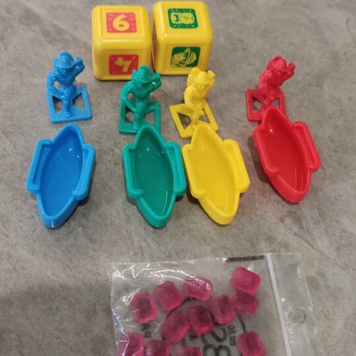 Forbidden Bridge board game 1993 like new