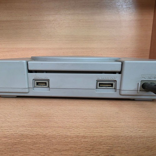 Sony PlayStation 1 SCPH-9002 PAL κονσόλα μεταχειρισμένη, το laser χρειάζεται επισκευή