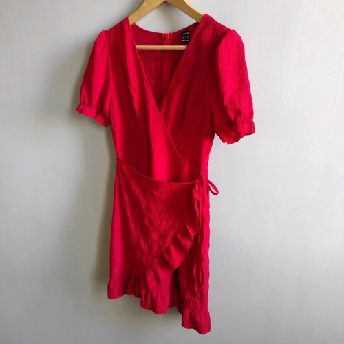 Red wrap dress Small like new