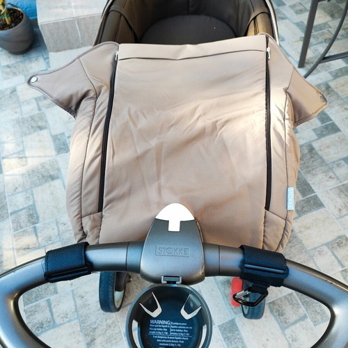 Stokke Xplory stroller like new with carrycot and accessories