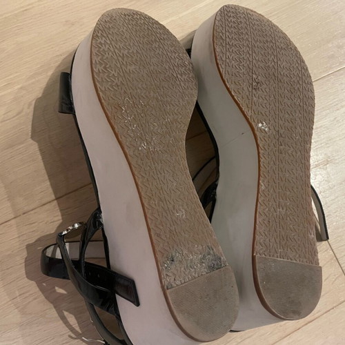 Michael Kors platform sandals like new, black patent leather, size 40
