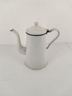 Εμαγιέ τσαγερό μεταχειρισμένο εποχής 1930