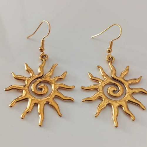 Sun-shaped dangle earrings gold color, new