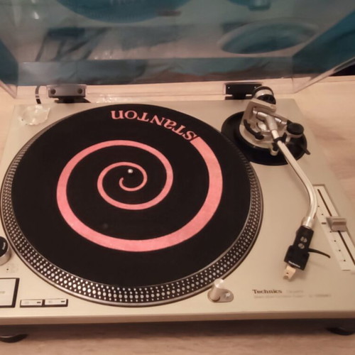 Tehnics SL-1200mkll turntable like new