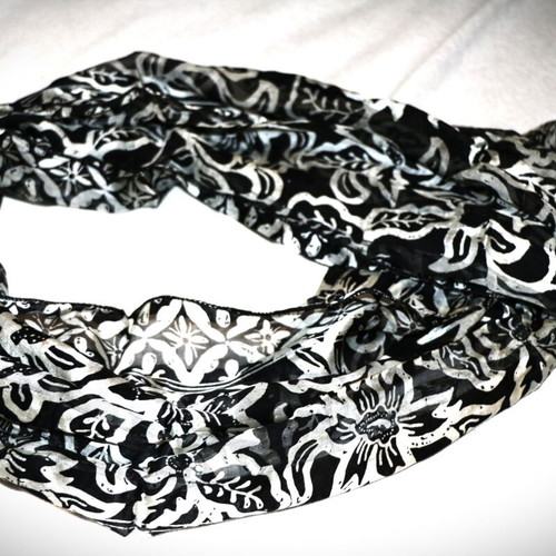 Siam Silk Batik Scarf black and white, new