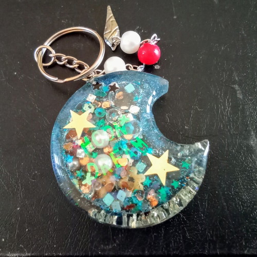 Handmade Shaker keychain pendant new, blue multicolor